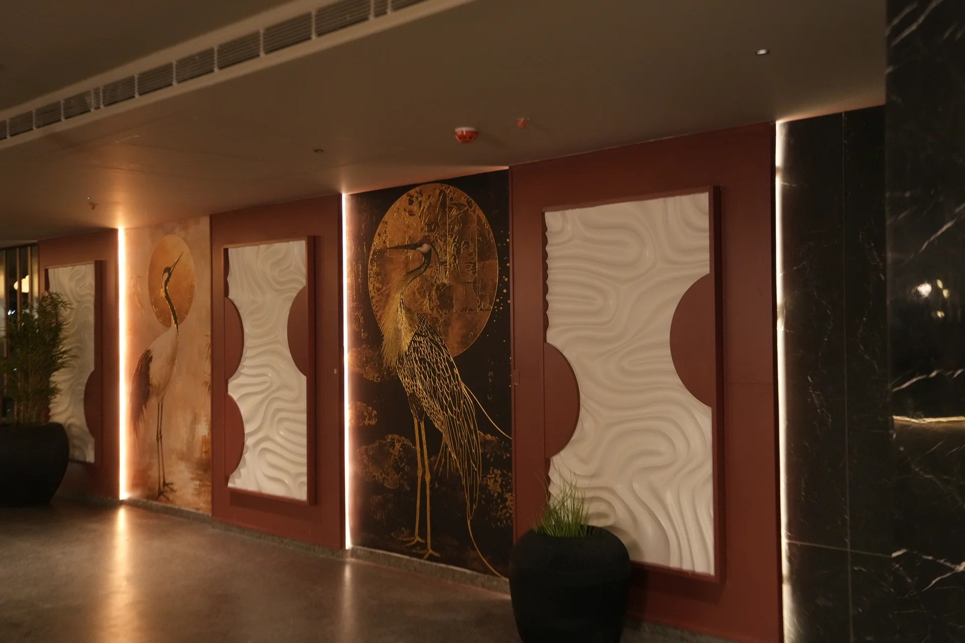 SVM Grand Architectural Art Corridor